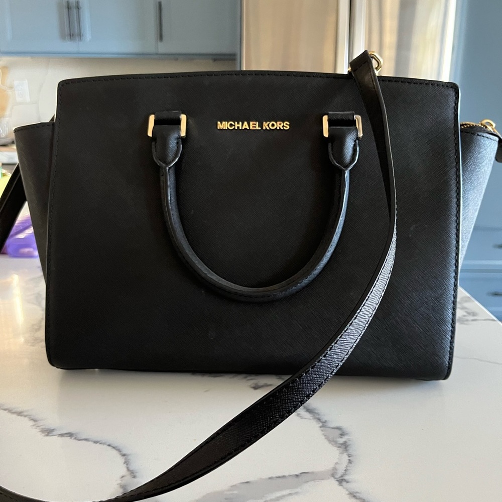 Black Michael Kors purse